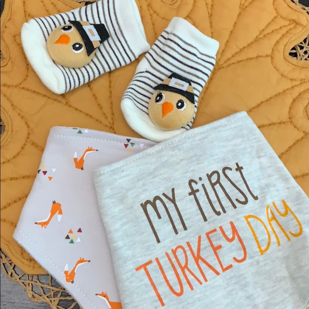 My First Turkey Day Bib Set